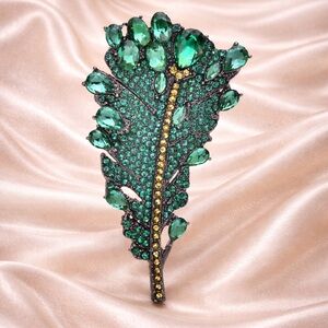 Emerald Green Feather Leaf Crystal Brooch